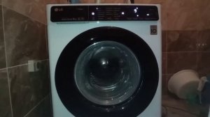 LG Smart ThinQ 9 kg F4H5VS6W Cotton 60°C part (6/6) End final rinse and start Final Spin 1400 rpm
