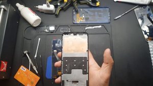 Honor 8A разбит дисплей JAT-LX1 замена верхнего стекла honor 8a разборка и замена дисплея honor 8a