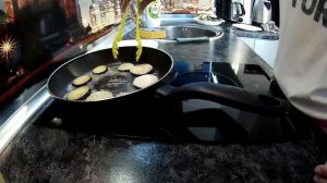 ЖАРЕНЫЕ БАКЛАЖАНЫ\\БАКЛАЖАНЫ С ПОМИДОРОМ И ЧЕСНОКОМ\\БЫСТРО ВКУСНО ПРОСТО!!!