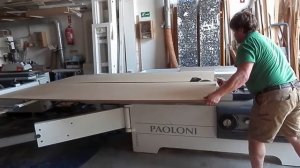 WOODMAN: Cutting a sheet of MDF on your own at sliding table saw / Раскраивание плиты в одиночку