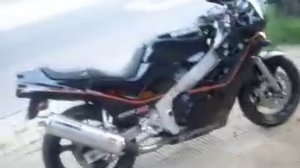 suzuki gsxr 400 gk71f *PALTONS ALL BIKES*