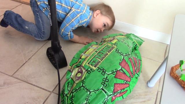 Черепашки Ниндзя Открываем коробку с Черепашками Ниндзя TMNT unboxing смотреть онлайн