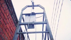 Испытание фасадного подъемника нагрузкой