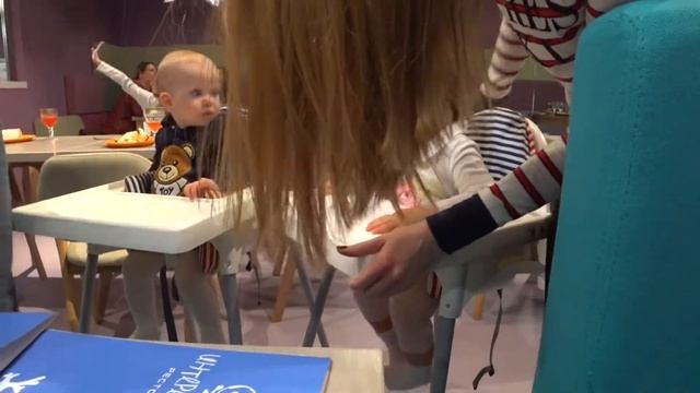 Заехали в ТЦ Океания на Кутузоне смотреть онлайн