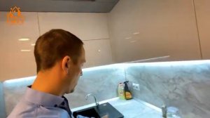 Угловая кухня с островом в виде барной стойки в Москве | Обзор от ММ Бабич