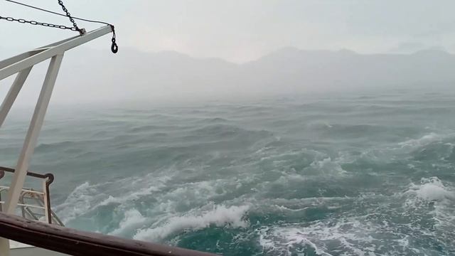 [VLOG] ЛИВЕНЬ В МОРЕ (08.05.2019) смотреть онлайн