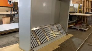 Огромный островной вытяжной зонт ТИП 3 с гидрозатвором.