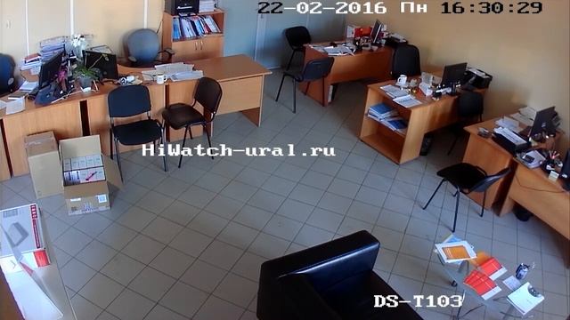 HD-TVI видеокамера HiWatch DS-T103 офис День смотреть онлайн