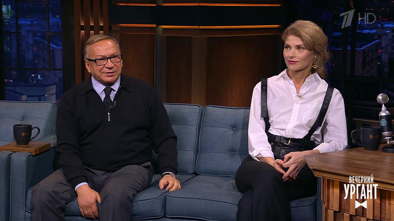 Настасья Кербенген и Игорь Угольников. Вечерний Ургант. Фрагмент выпуска от 20.10.2021