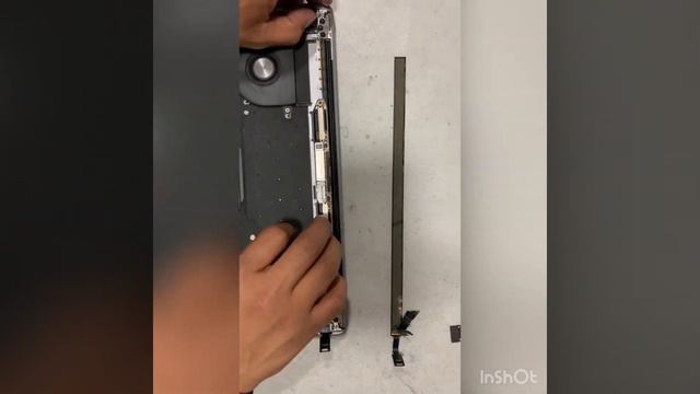 Cambio de Touch Bar a MacBook Pro A1706, pieza rota, centro de servicio Cdmx смотреть онлайн