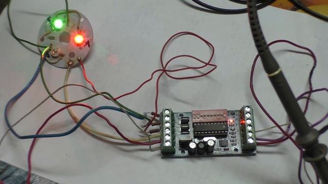 DIY самодельный лазерный проектор-спирограф с DMX-512 смотреть онлайн