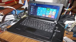 Установка бесплатной Windows 10 на Нетбук eMachines E350
