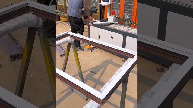 Window edge strip measurement installation process- Good tools and machinery make work easy