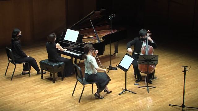 Claude Debussy: Piano Trio in G major  Ensemble OPUS