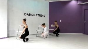 1.3 Plie комбинация старшие под музыку