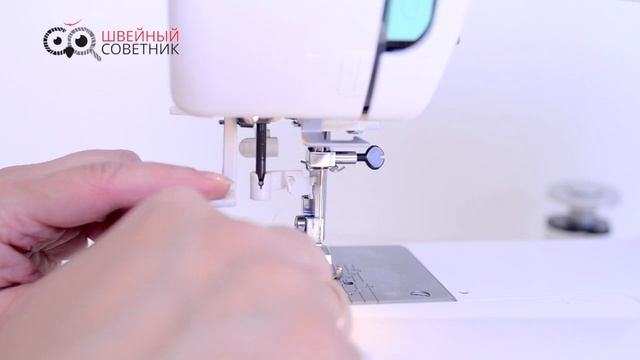 Обзор Janome SE 7522. Часть 2 - заправка нитки в иглу и челнок смотреть онлайн
