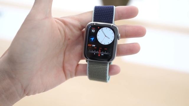 Apple Watch Series 5 - 40MM vs 44MM