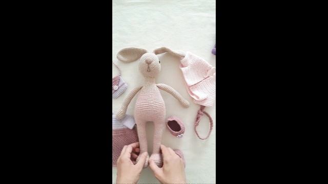 Зайка Марта  (видеообзор)      Вязание крючком