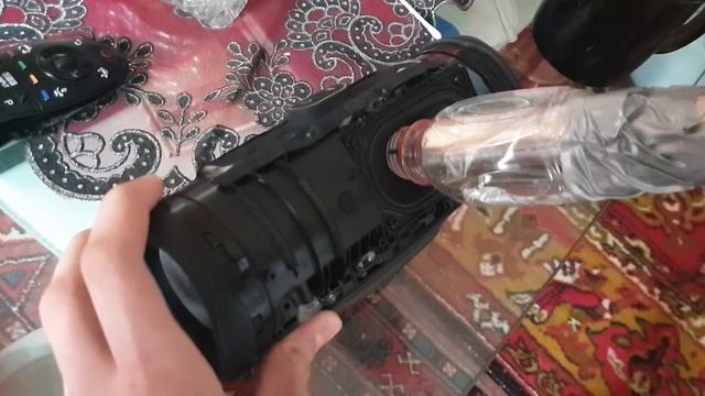 Как выпрямить динамик JBL charge 4 ( как убрать вмятину на динамике JBL charge 4) смотреть онлайн