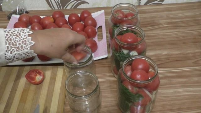 МАРИНОВАННЫЕ ПОМИДОРЫ по КОРОЛЕВСКИ. Вкусно и быстро.
