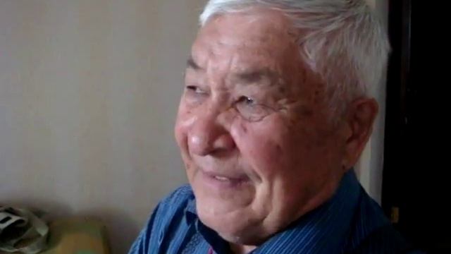 Виртуоз кубызист мира Роберт Загретдинов демонстрирует смешанный вид горлового