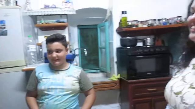 Поздравление с Днём Рождения по-гречески. Ευχές Γενεθλίων στα ελληνικά.