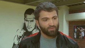 Андрей Орловский про район в Минске, уличные драки и голос