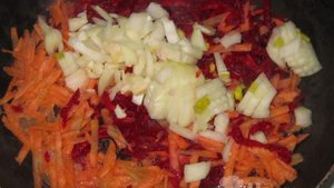 Постный борщ с красной фасолью