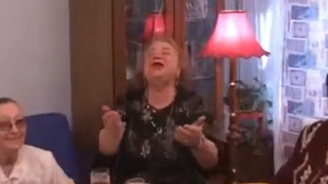 Бабки поют Бритни Спирс смотреть онлайн