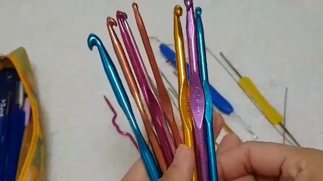 МОИ ИНСТРУМЕНТЫ ДЛЯ ВЯЗАНИЯ/КРЮЧКИ ДЛЯ ВЯЗАНИЯ/ОБЗОР КРЮЧКОВ