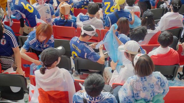 The GREATEST fans at the World Cup?! How the world fell in love with Japan's supporters смотреть онлайн