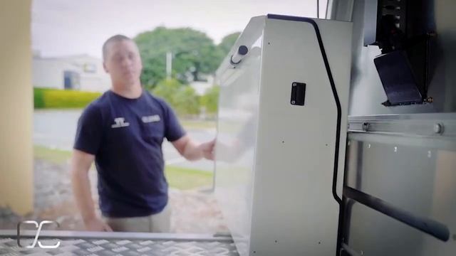 Graphite Toyota 79 Series Land Cruiser смотреть онлайн