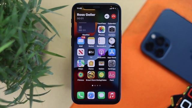 Answer Calls without Touching Screen iPhone [Answer calls using Voice control] смотреть онлайн