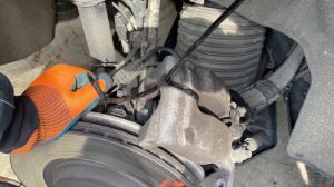 Mercedes Benz GLE V167 change rear brakepads.