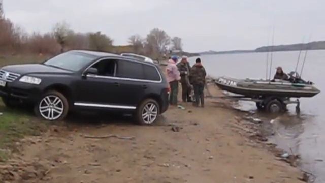 Рыбалка на фидер, Ахтуба, база "Клевый берег". смотреть онлайн