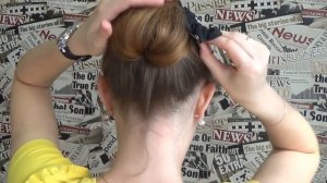 Стильная  прическа на средние волосы за 1 минуту!