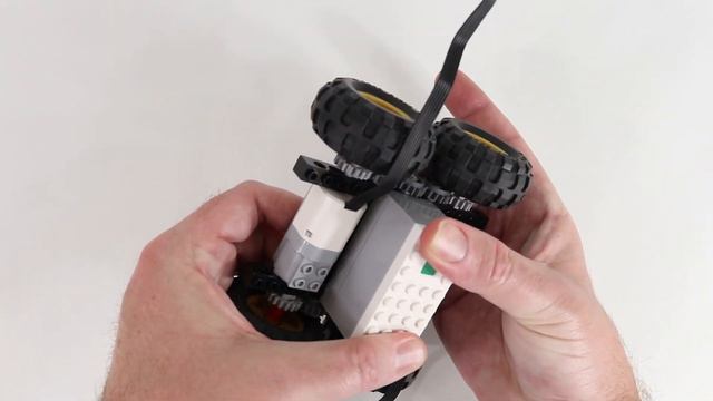 How To Build Simple LEGO R/C Car Tutorial смотреть онлайн