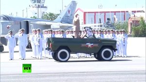 СИРИЯ 09 05 2016 На авиабазе Хмеймим прошел парад в честь Дня Победы