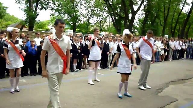 Школьный вальс! (25 мая)Тираспольская Средняя школа № 13