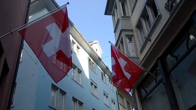 По направлению к церкви Св. Петра в Цюрихе смотреть онлайн