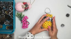 DIY?НОВОГОДНИЕ ИГРУШКИ НА ЕЛКУ ИЗ ТКАНИ?Елочные шары своими руками?Мастер класс?