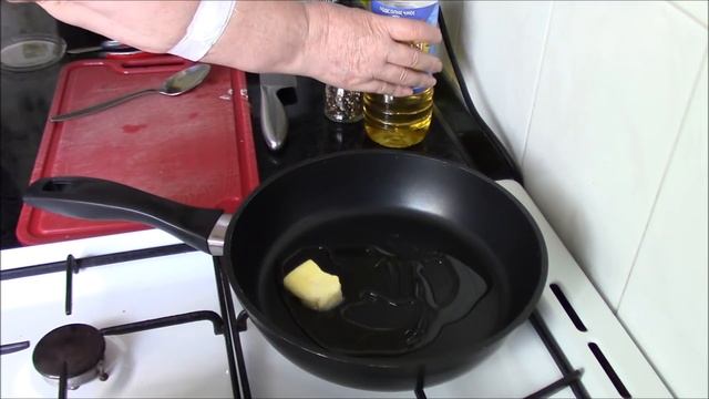 Невероятно вкусные баклажаны в сметане с макаронами в соусе или как приготовить обед за 30 минут.