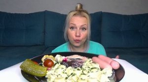 МУКБАНГ ПЕЛЬМЕНИ С СОСИСКАМИ, СОЛЕНЬЯ ДОМАШНИЕ/Mukbang еда на камеру/Русский мукбанг/Домашняя еда/