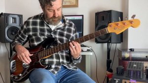 Jazz Blues in F. Fender American Original 60s Precision & Ampeg PF20T (REDDI MODE).