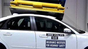 Volvo S40 roof strength crash test
