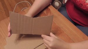 Новогодний подарок из конфет. Букет из конфет .Сладкая коробка конверт