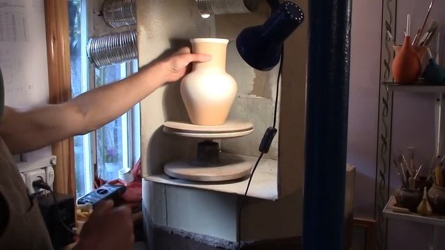 Нанесение глазури краскопультом смотреть онлайн