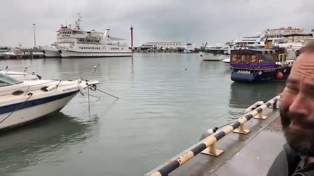 МорПорт Сочи, под дождём)))
