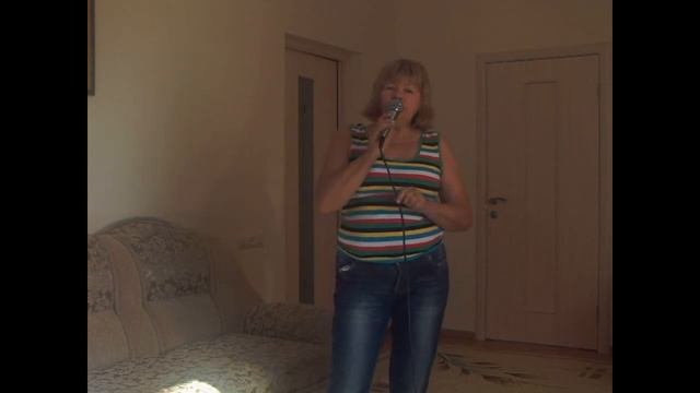 Мне нравится , что вы больны не мной .  Поёт Валентина Дробышева