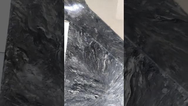 лестница под черный мрамор , венецианка